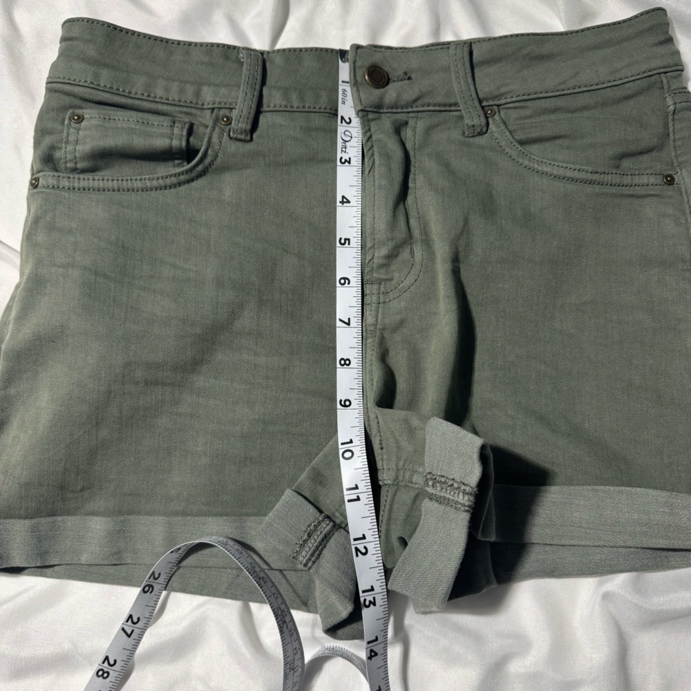 Bootlegger Brody Jeans Shorts -2 Pairs (1 NWT) High Waisted Cuffed Size 29 - Picture 5 of 12